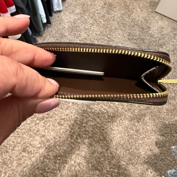 Coach New York  Leather Card Holder - Picture 7 of 7